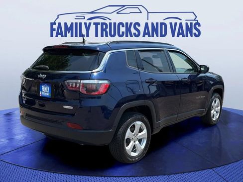 Used 2020 Jeep Compass Latitude w/ Popular Equipment Group AWD/4WD image 4