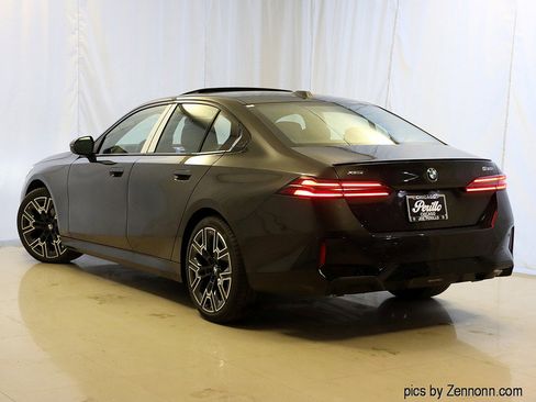 Used 2026 BMW 530i xDrive w/ M Sport Package image 9