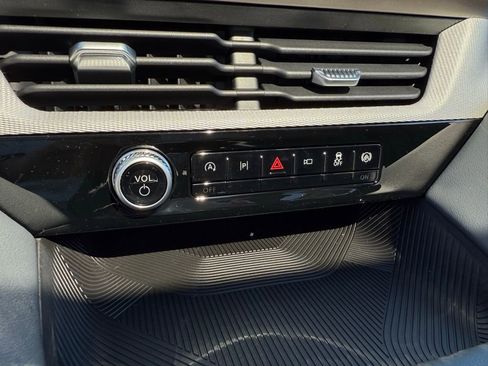 New 2025 Ford Explorer Active w/ Active Comfort Package image 21