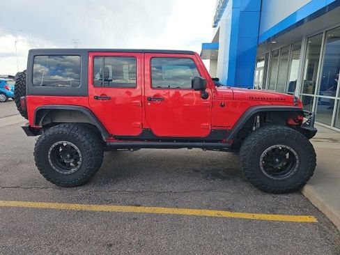 Used 2016 Jeep Wrangler Unlimited Rubicon w/ Connectivity Group image 2