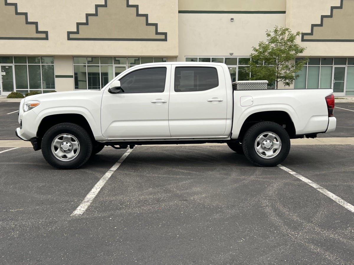 Used 2021 Toyota Tacoma SR AWD/4WD image 6