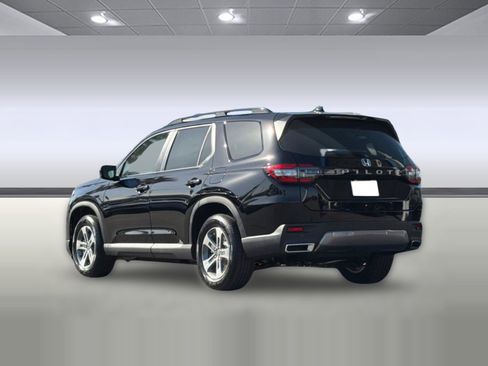 New 2026 Honda Pilot EX-L image 3