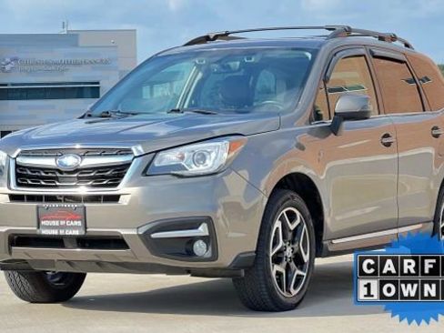 Used 2017 Subaru Forester 2.5i Touring image 3
