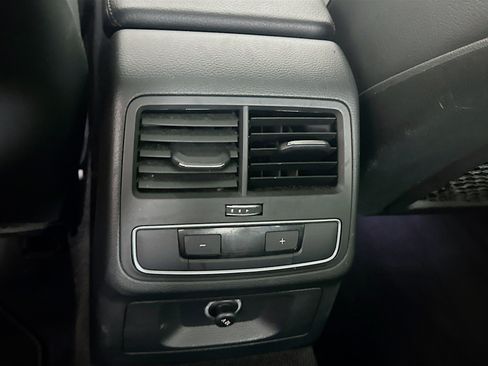 Used 2018 Audi A4 2.0T Ultra Premium Plus w/ Premium Plus Package image 28