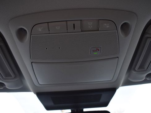 Used 2024 Nissan Armada SV image 43