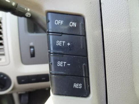 Used 2012 Ford Escape XLT image 11