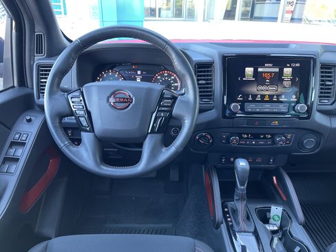 Used 2023 Nissan Frontier PRO-4X w/ Pro Convenience Package image 18