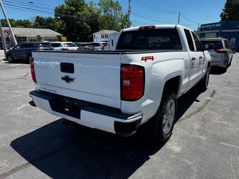 Used 2018 Chevrolet Silverado 1500 Custom w/ Custom Value Package AWD/4WD image 6