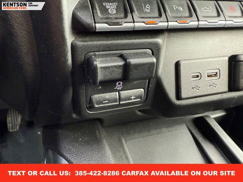 Used 2020 GMC Sierra 3500 Denali w/ Denali Ultimate Package image 28