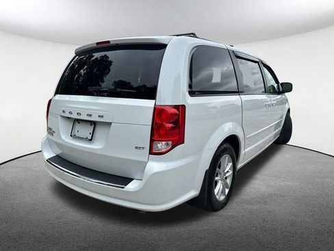 Used 2015 Dodge Grand Caravan SXT w/ UConnect Hands-Free Group FWD image 17
