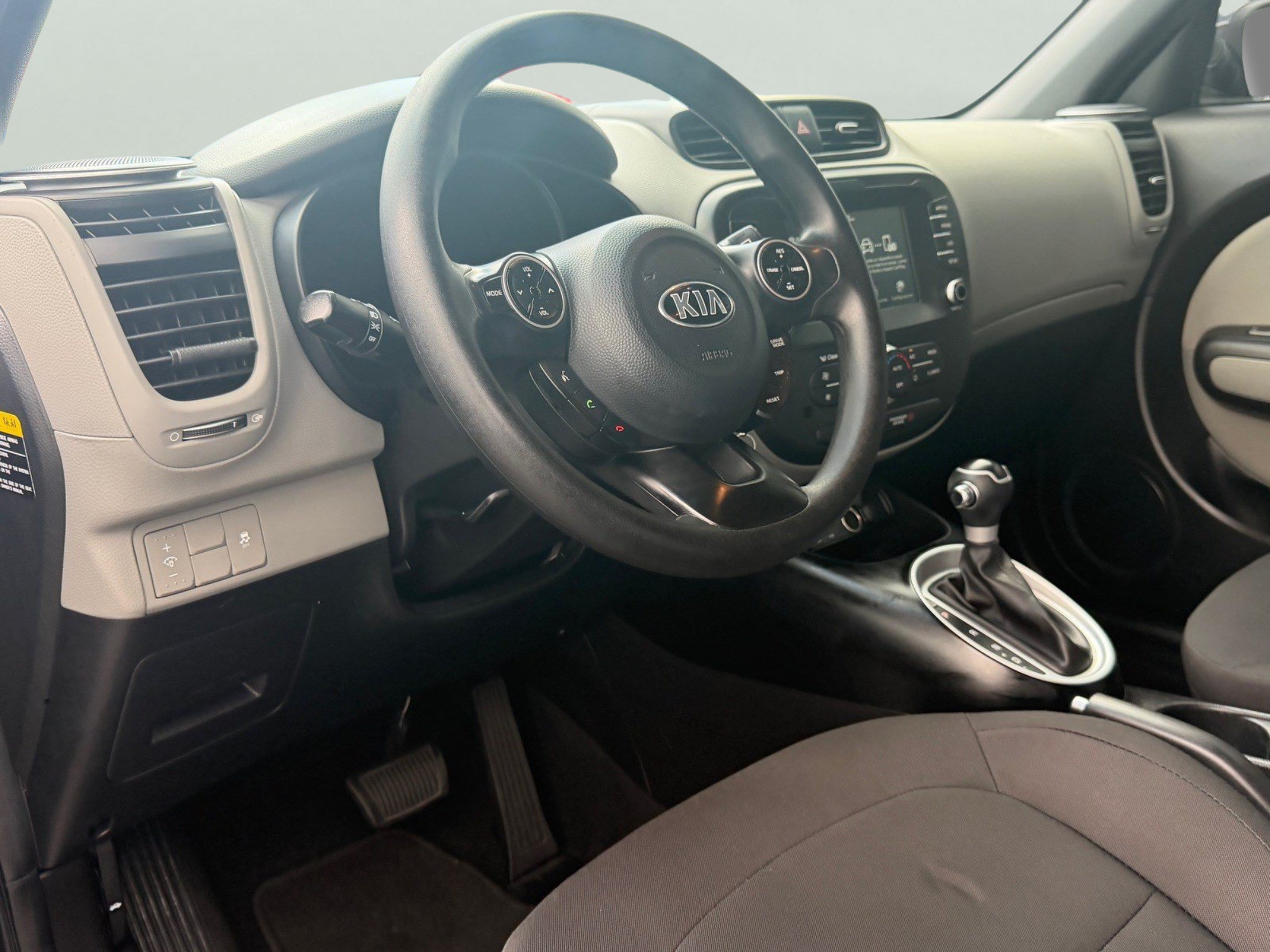 Used 2019 Kia Soul w/ Convenience Package FWD image 14
