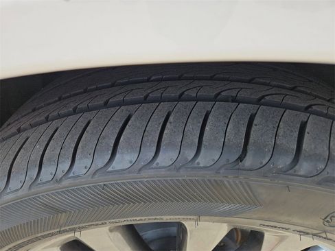 Used 2023 Nissan Armada Platinum w/ Captain's Chairs Package image 27