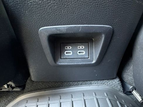 Used 2023 Toyota Corolla Cross AWD Hybrid image 24