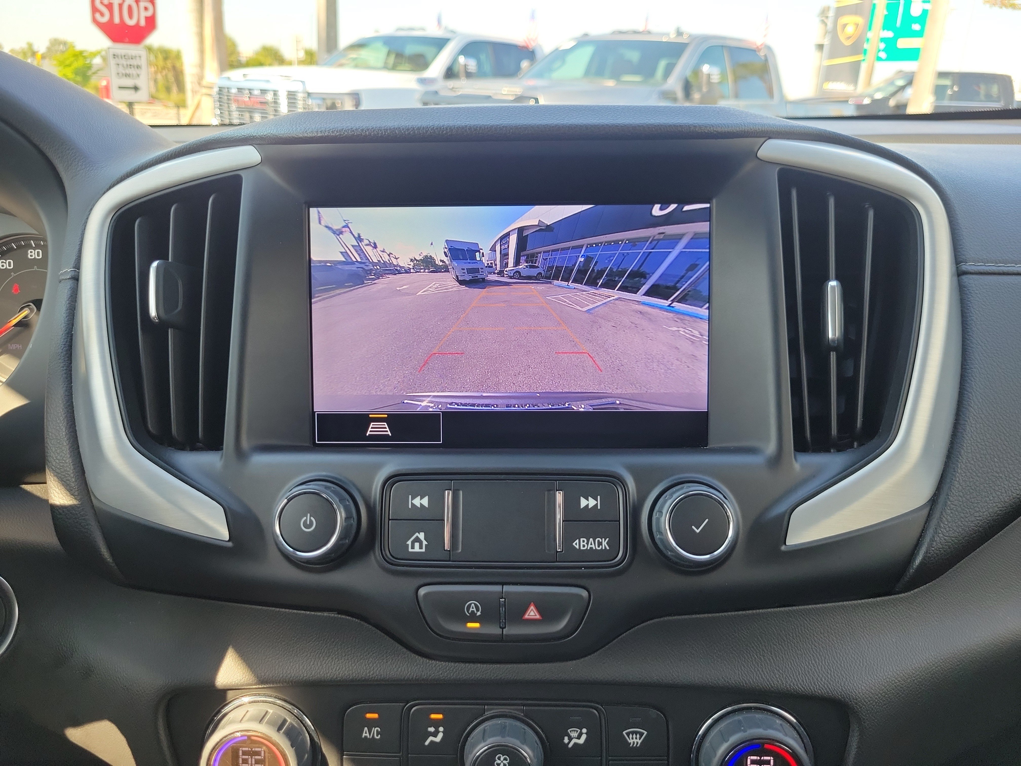Used 2023 GMC Terrain SLT FWD image 10