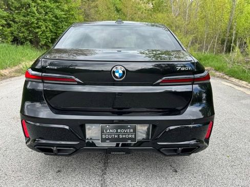 Used 2023 BMW 760i xDrive w/ Executive Package AWD/4WD image 6