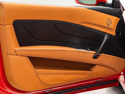 Used 2014 Ferrari FF image 39