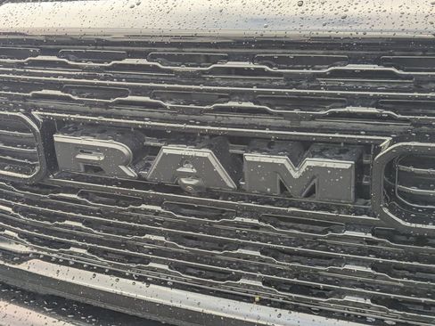 Used 2022 RAM 2500 Limited image 12