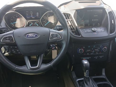 Used 2018 Ford Escape SE w/ SE Sport Appearance Package FWD image 9