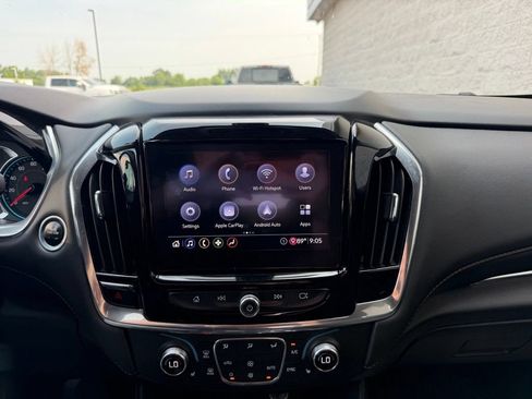 Used 2020 Chevrolet Traverse LT AWD/4WD image 12