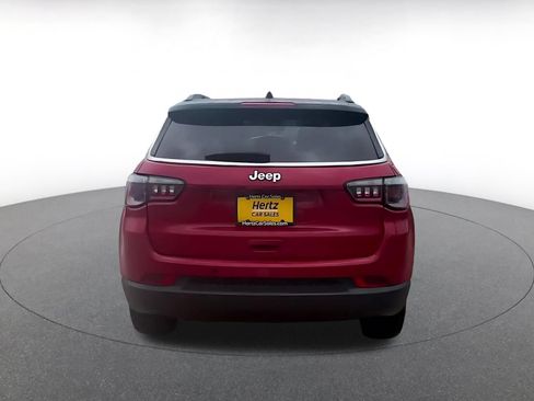 Used 2025 Jeep Compass Limited AWD/4WD image 12