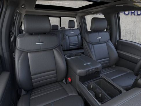 New 2025 Ford F250 4x4 Crew Cab Super Duty image 10