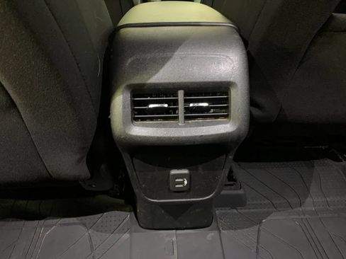 Used 2021 Chevrolet Equinox LS w/ LS Convenience Package AWD/4WD image 15