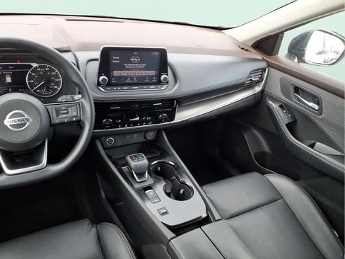Used 2021 Nissan Rogue SV FWD image 16