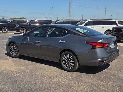 Used 2025 Nissan Altima 2.5 SV