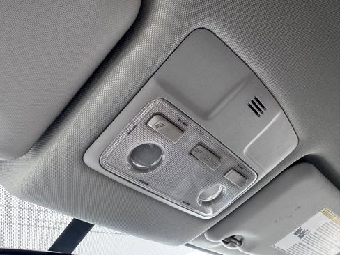 Used 2014 Toyota RAV4 LE image 17