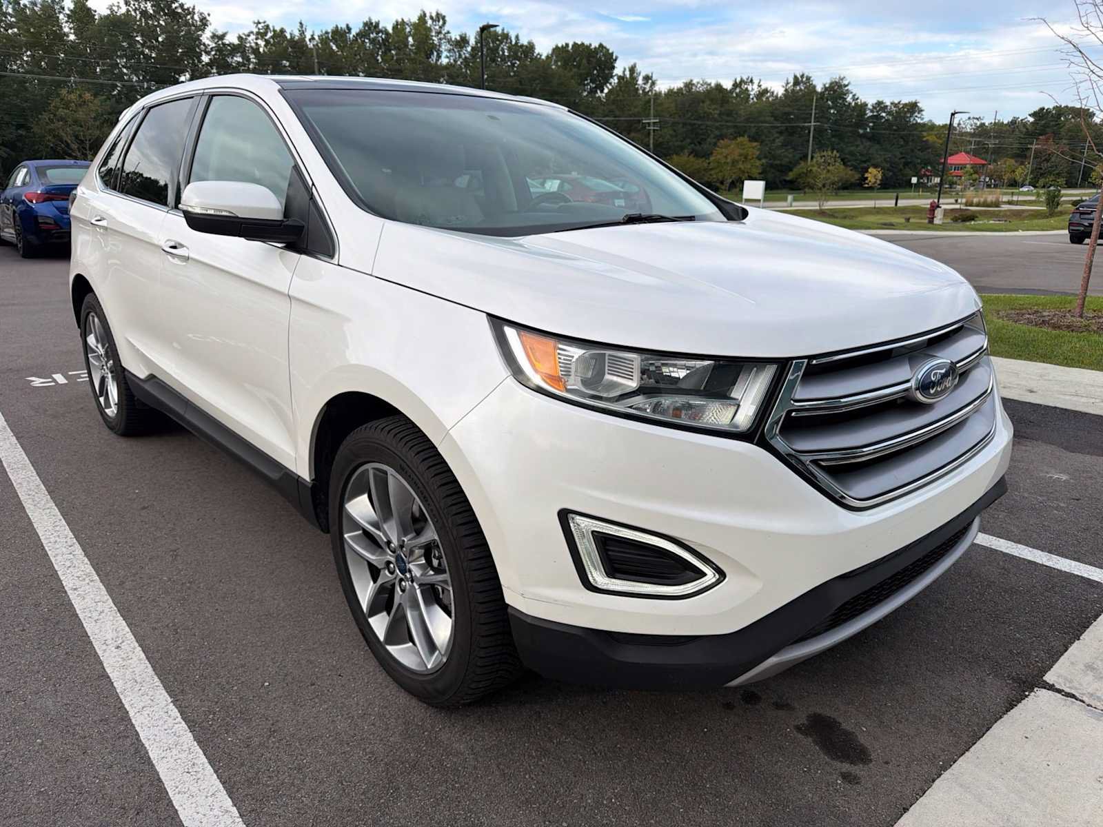 Used 2015 Ford Edge Titanium w/ Equipment Group 301A AWD/4WD image 12