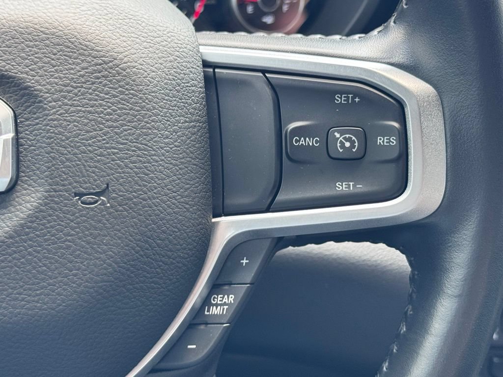 Used 2022 RAM 1500 Big Horn AWD/4WD image 11