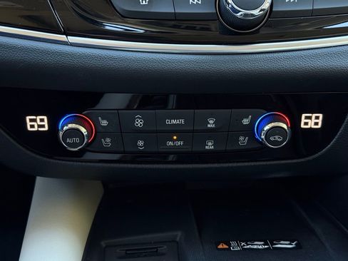 Used 2023 Buick Enclave Avenir w/ Avenir Technology Package image 57