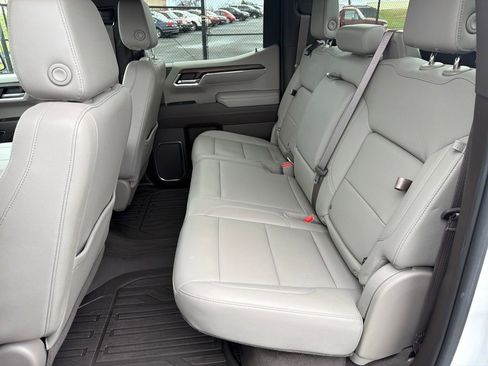 Used 2023 GMC Sierra 1500 SLT w/ SLT Premium Package image 25