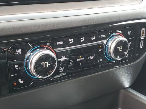 New 2026 GMC Sierra 1500 SLT w/ SLT Premium Package image 16