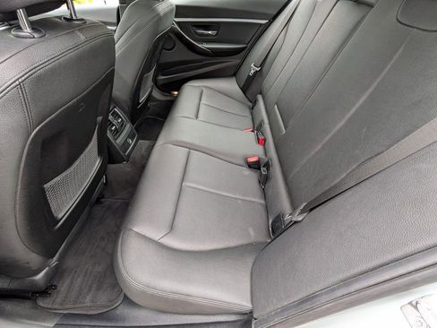 Used 2018 BMW 330i xDrive Sedan w/ Premium Package AWD/4WD image 28