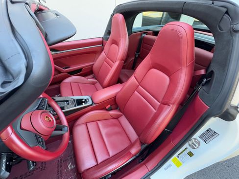 Used 2021 Porsche 911 Targa 4S w/ Sport Chrono Package image 38