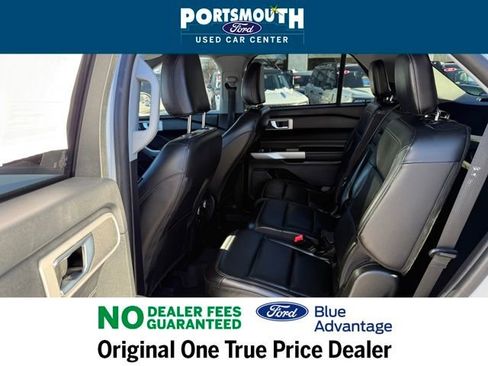 Certified 2022 Ford Explorer XLT w/ Equipment Group 202A image 5