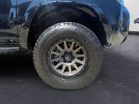 Used 2020 Toyota 4Runner SR5 w/ Convenience Package AWD/4WD image 25