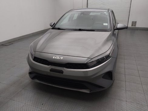 Used 2022 Kia Forte LXS FWD image 15