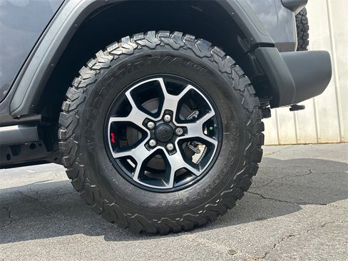 Used 2024 Jeep Wrangler Sport image 20