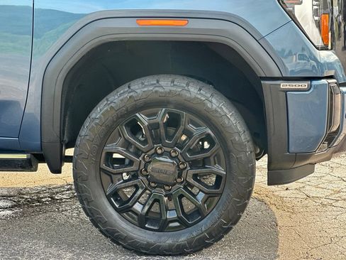 Used 2024 GMC Sierra 2500 Denali Ultimate AWD/4WD image 38