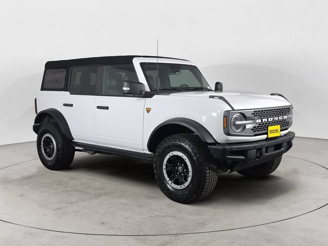 Certified 2024 Ford Bronco Badlands AWD/4WD image 3