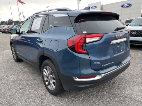Used 2024 GMC Terrain SLT image 7