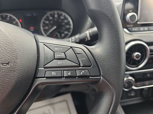 Used 2025 Nissan Sentra S FWD image 15