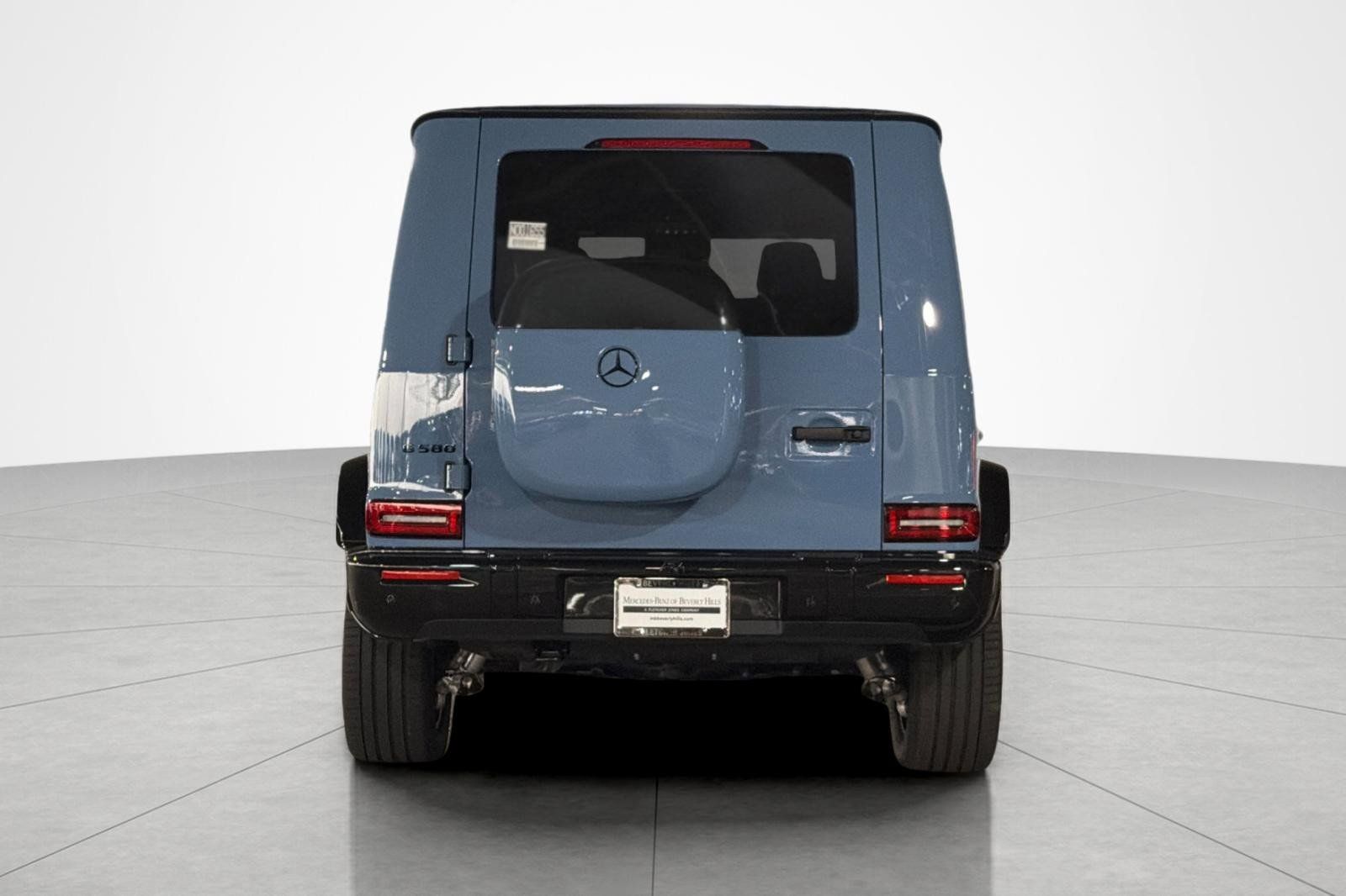 New 2027 Mercedes-Benz G 580 e image 4