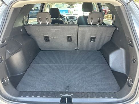 Used 2020 Chevrolet Equinox LS w/ LS Convenience Package FWD image 43