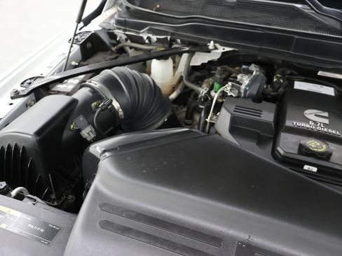 Used 2024 RAM 3500 Big Horn w/ Sport Appearance Package image 19