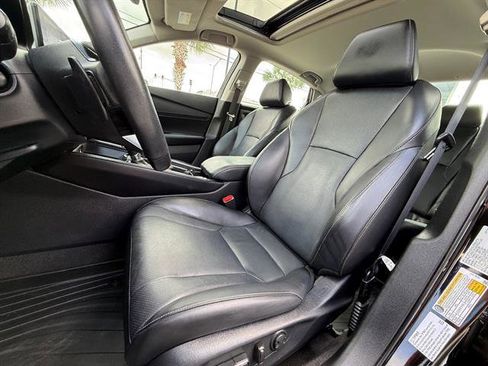 Used 2023 Honda Accord Touring image 11
