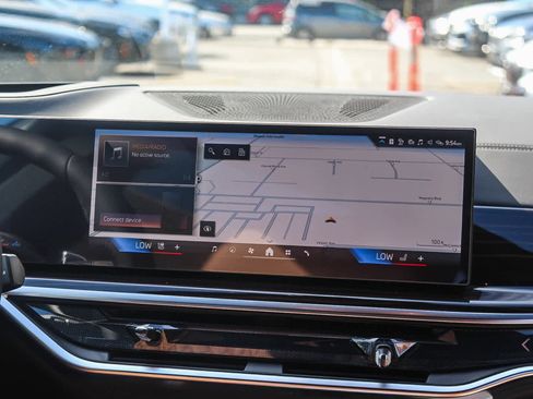 New 2026 BMW X5 sDrive40i w/ M Sport Package image 14