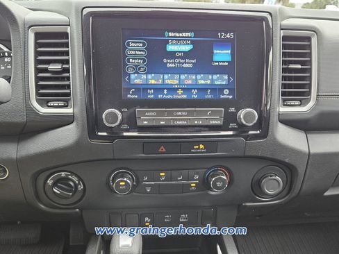 Used 2023 Nissan Frontier SV w/ Technology Package image 15